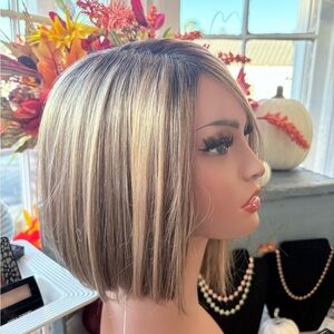 Envy synthetic wig London Toasted Sesame